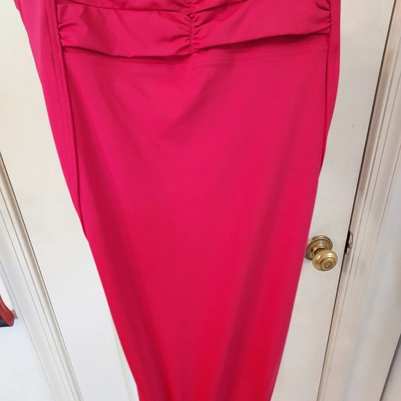 Calvin Klein Swimwear Hot Pink One-Piece Swimsuit in Size 16 - Picture 6 of 12